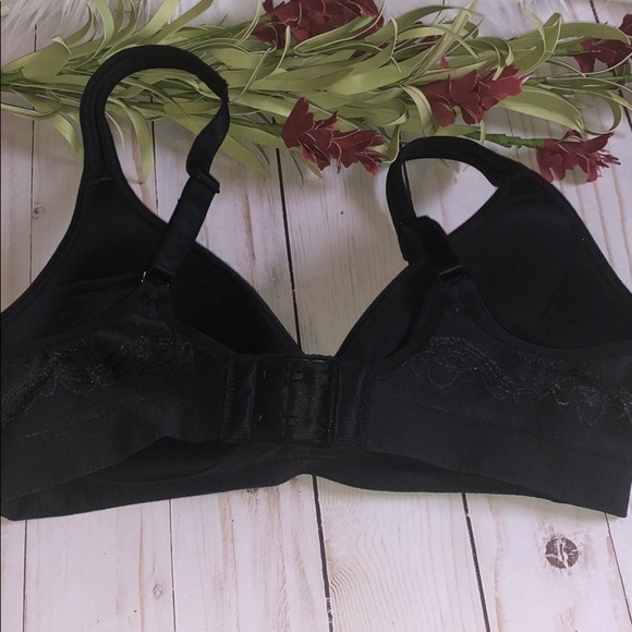 Barely there bra size XS - Picture 3 of 8